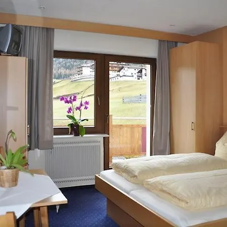 Haus Leo *